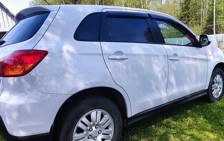 Mitsubishi ASX I рестайлинг, 2011 год, 1 000 000 рублей, 8 фотография
