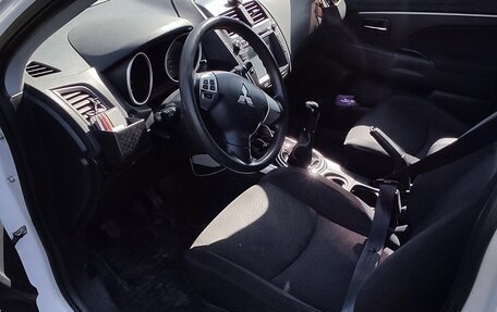 Mitsubishi ASX I рестайлинг, 2011 год, 1 000 000 рублей, 18 фотография