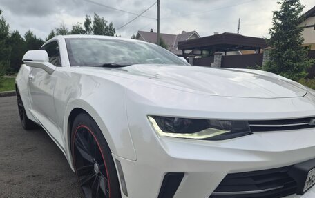 Chevrolet Camaro VI, 2016 год, 2 680 000 рублей, 3 фотография