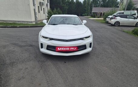 Chevrolet Camaro VI, 2016 год, 2 680 000 рублей, 2 фотография