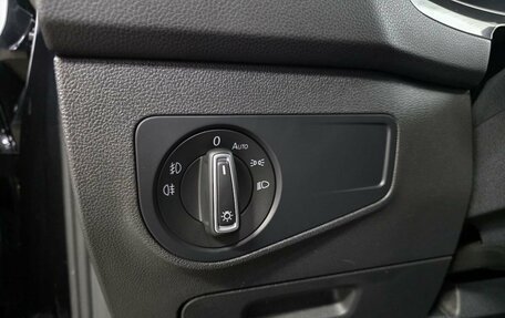 Volkswagen Tiguan II, 2019 год, 3 050 000 рублей, 9 фотография