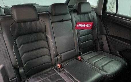 Volkswagen Tiguan II, 2019 год, 3 050 000 рублей, 15 фотография