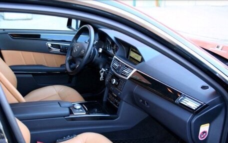 Mercedes-Benz E-Класс, 2010 год, 2 050 000 рублей, 6 фотография