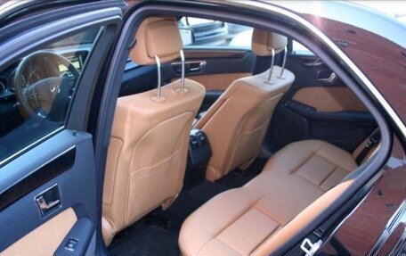 Mercedes-Benz E-Класс, 2010 год, 2 050 000 рублей, 7 фотография