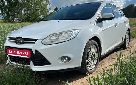 Ford Focus III, 2013 год, 810 000 рублей, 3 фотография