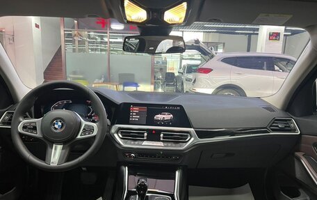 BMW 3 серия, 2022 год, 2 950 000 рублей, 12 фотография