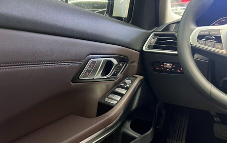 BMW 3 серия, 2022 год, 2 950 000 рублей, 19 фотография