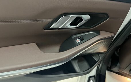 BMW 3 серия, 2022 год, 2 950 000 рублей, 14 фотография
