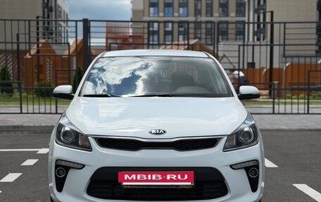 KIA Rio IV, 2018 год, 1 415 000 рублей, 3 фотография