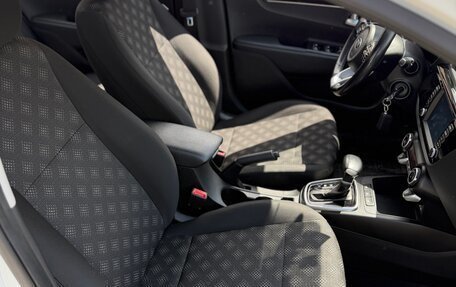 KIA Rio IV, 2018 год, 1 415 000 рублей, 22 фотография