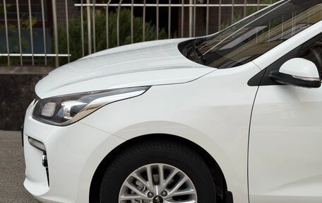 KIA Rio IV, 2018 год, 1 415 000 рублей, 38 фотография