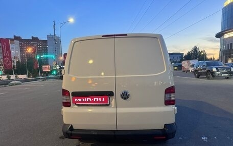 Volkswagen Transporter T5 рестайлинг, 2012 год, 999 999 рублей, 6 фотография