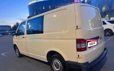 Volkswagen Transporter T5 рестайлинг, 2012 год, 999 999 рублей, 8 фотография