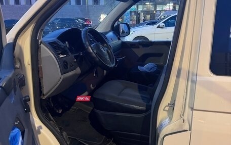 Volkswagen Transporter T5 рестайлинг, 2012 год, 999 999 рублей, 9 фотография