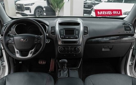KIA Sorento II рестайлинг, 2014 год, 1 690 000 рублей, 11 фотография