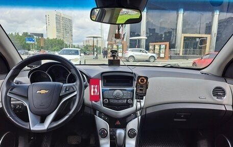 Chevrolet Cruze II, 2012 год, 850 000 рублей, 9 фотография