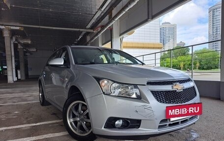 Chevrolet Cruze II, 2012 год, 850 000 рублей, 7 фотография