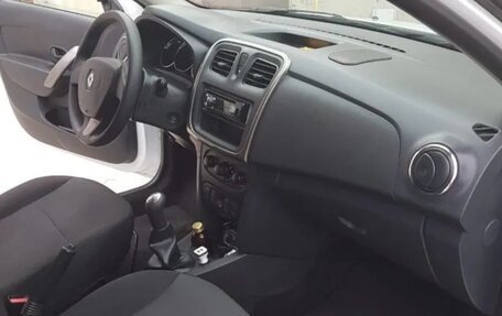 Renault Logan II, 2014 год, 850 000 рублей, 23 фотография