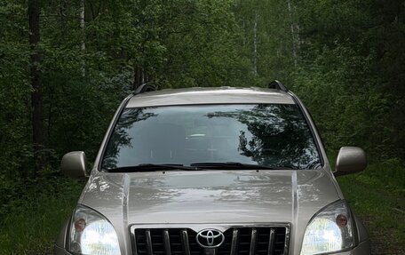 Toyota Land Cruiser Prado 120 рестайлинг, 2008 год, 2 650 000 рублей, 13 фотография