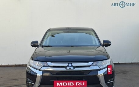 Mitsubishi Outlander III рестайлинг 3, 2017 год, 1 800 000 рублей, 2 фотография