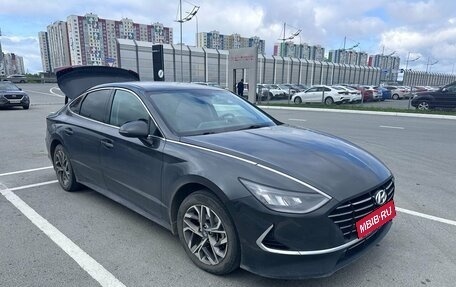Hyundai Sonata VIII, 2022 год, 1 990 000 рублей, 2 фотография