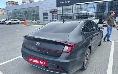 Hyundai Sonata VIII, 2022 год, 1 990 000 рублей, 3 фотография