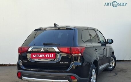 Mitsubishi Outlander III рестайлинг 3, 2017 год, 1 800 000 рублей, 5 фотография