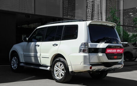 Mitsubishi Pajero IV, 2019 год, 3 890 000 рублей, 7 фотография