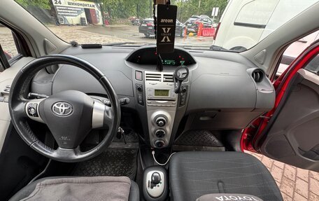 Toyota Yaris III рестайлинг, 2008 год, 550 000 рублей, 13 фотография