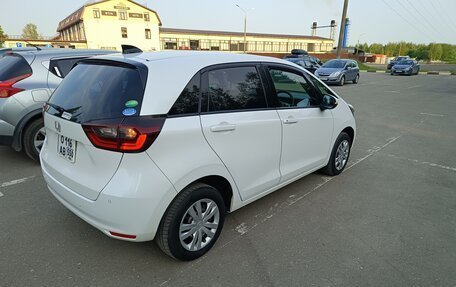 Honda Fit, 2020 год, 1 350 000 рублей, 3 фотография