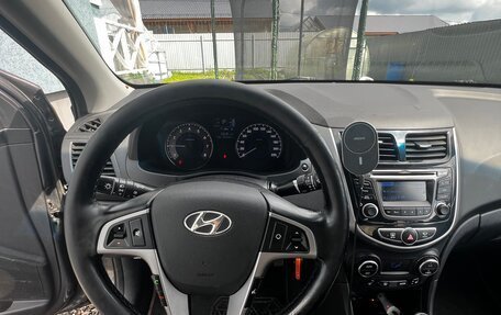 Hyundai Solaris II рестайлинг, 2016 год, 850 000 рублей, 10 фотография