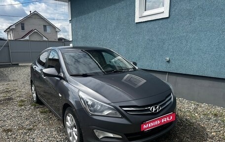 Hyundai Solaris II рестайлинг, 2016 год, 850 000 рублей, 3 фотография
