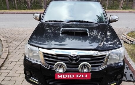 Toyota Hilux VII, 2012 год, 2 350 000 рублей, 2 фотография