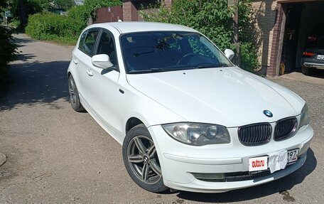 BMW 1 серия, 2011 год, 690 000 рублей, 4 фотография