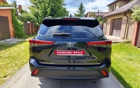 Toyota Highlander, 2025 год, 5 500 000 рублей, 2 фотография