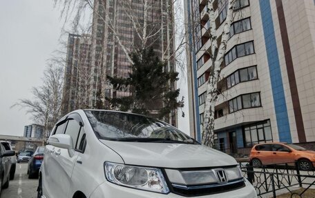 Honda Freed I, 2015 год, 1 325 000 рублей, 7 фотография