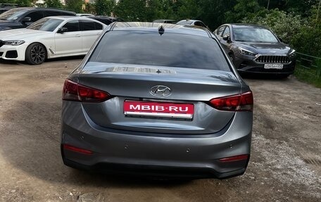 Hyundai Solaris II рестайлинг, 2018 год, 850 000 рублей, 7 фотография