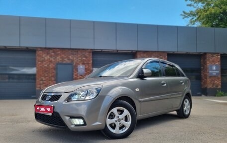 KIA Rio II, 2009 год, 580 000 рублей, 1 фотография