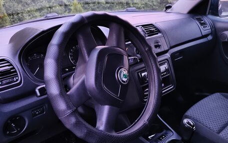 Skoda Fabia II, 2011 год, 650 000 рублей, 8 фотография