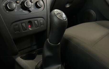 Renault Logan II, 2019 год, 1 030 000 рублей, 16 фотография