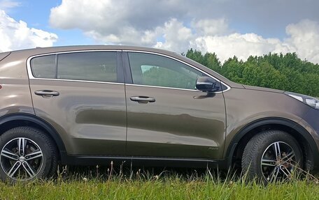 KIA Sportage IV рестайлинг, 2017 год, 2 150 000 рублей, 4 фотография
