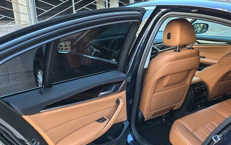BMW 5 серия, 2018 год, 2 350 000 рублей, 14 фотография