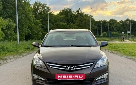 Hyundai Solaris II рестайлинг, 2016 год, 990 000 рублей, 2 фотография