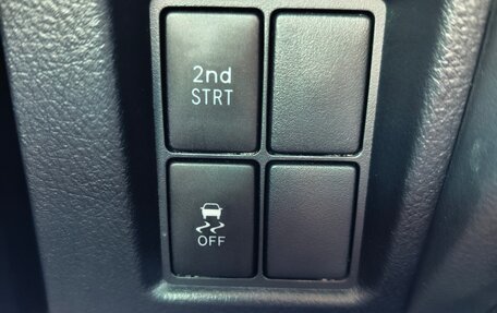 Toyota Land Cruiser Prado 150 рестайлинг 2, 2013 год, 4 150 000 рублей, 15 фотография