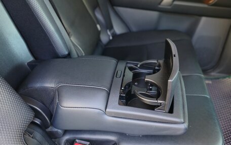 Toyota Land Cruiser Prado 150 рестайлинг 2, 2013 год, 4 150 000 рублей, 23 фотография