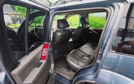 Nissan Pathfinder, 2005 год, 800 000 рублей, 13 фотография