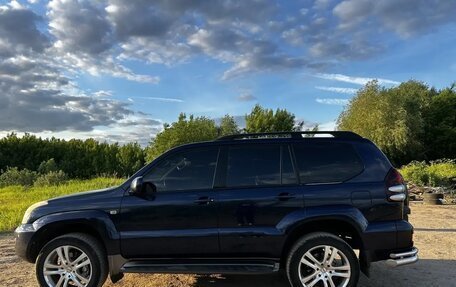 Toyota Land Cruiser Prado 120 рестайлинг, 2006 год, 1 850 000 рублей, 1 фотография