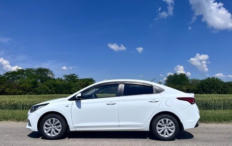 Hyundai Solaris II рестайлинг, 2018 год, 1 600 000 рублей, 3 фотография