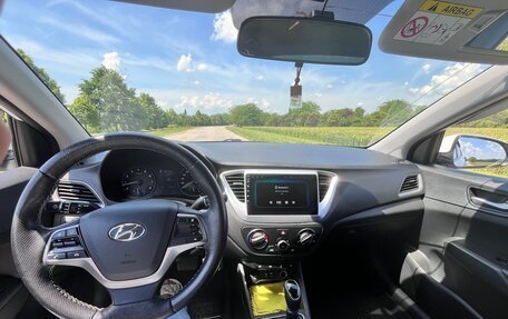 Hyundai Solaris II рестайлинг, 2018 год, 1 600 000 рублей, 18 фотография