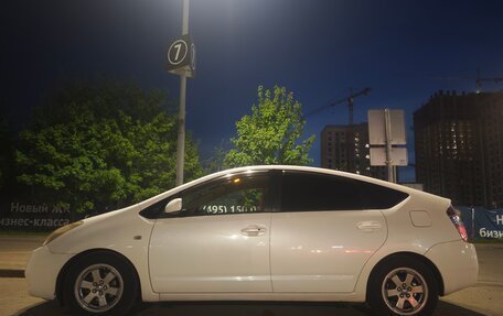 Toyota Prius, 2005 год, 750 000 рублей, 7 фотография